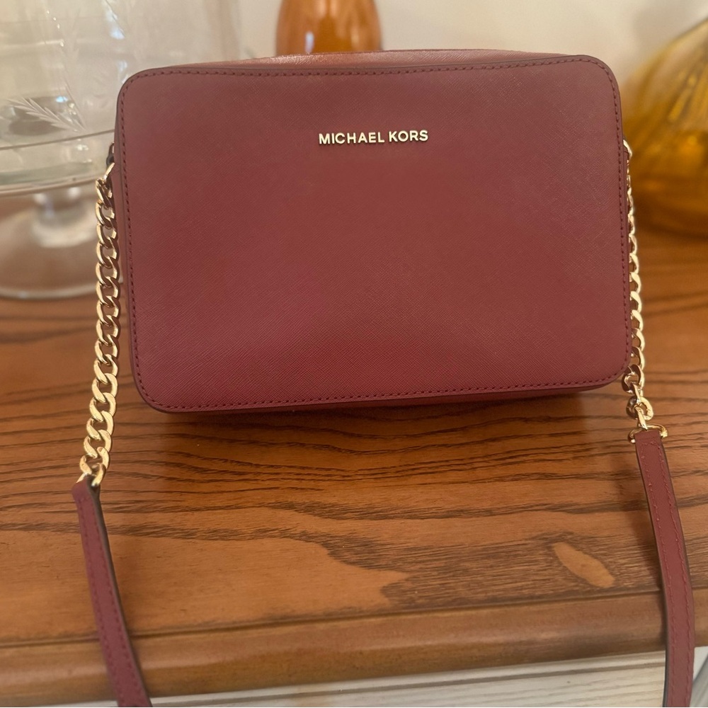 Michael Kors Jet Set Crossbody